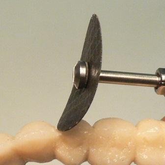 歯科合金用の研削器具